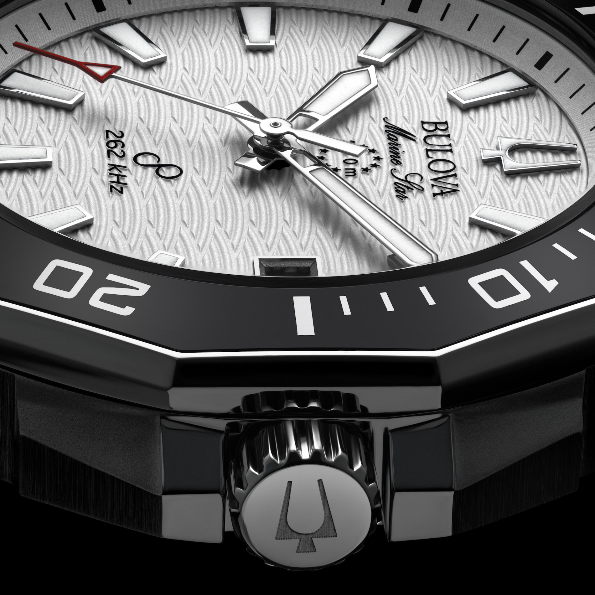 Bulova 96B426 全景