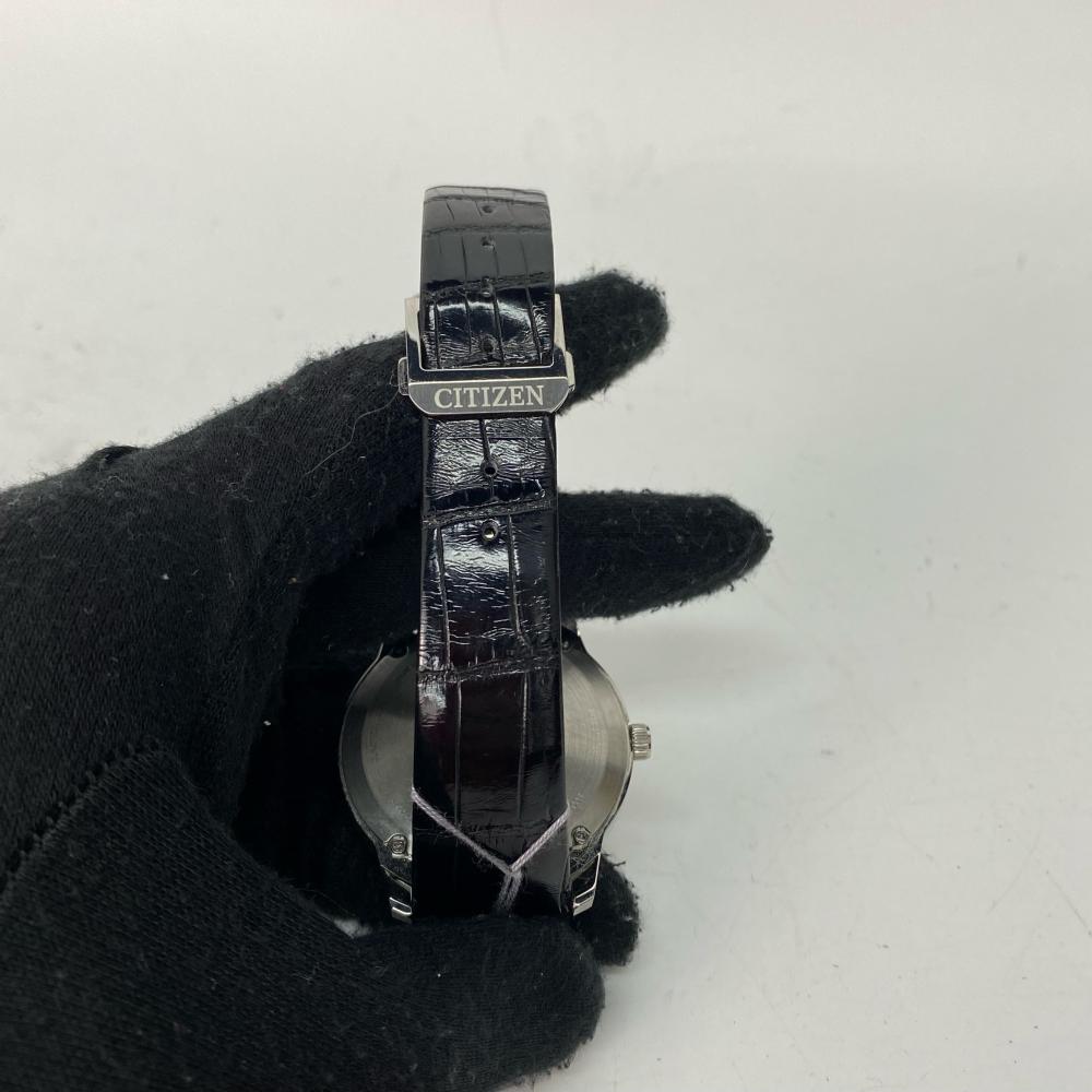 AQ6101 鱷魚皮帶與 CITIZEN 針扣